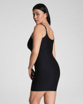 SPANXsupersmoothâ„¢ Essential V-Neck Slip | Very Black